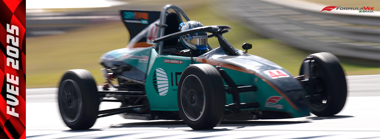 Levi Simões domina em final de semana de grandes disputas na Fórmula Vee