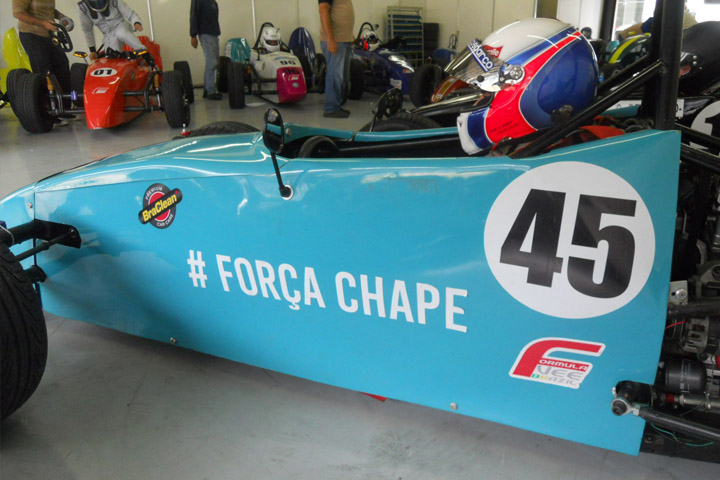 Fórmula Vee presta homenagem às vítimas do acidente com a Chapecoense