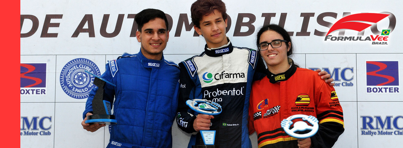 Nathan Brito faz dobradinha na estreia da Fórmula Vee Júnior em Interlagos