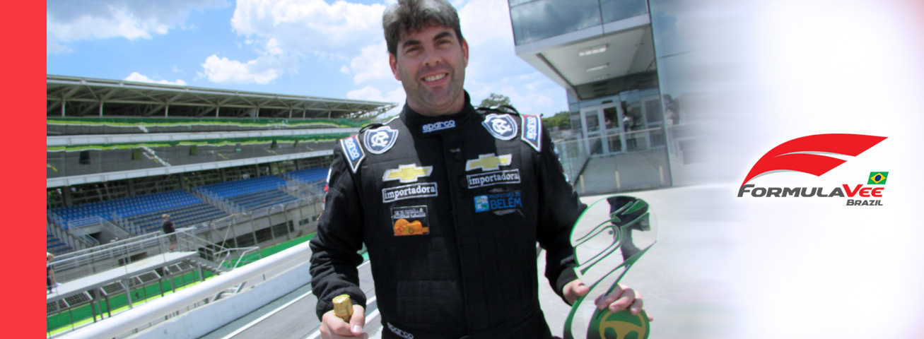 Na raça, Augusto Santin fica entre os quatro melhores na Fórmula Vee